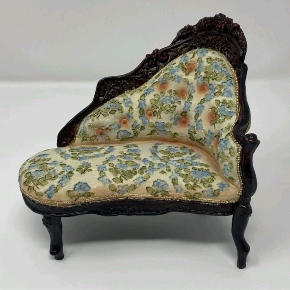 Vintage Style Dollhouse Settee